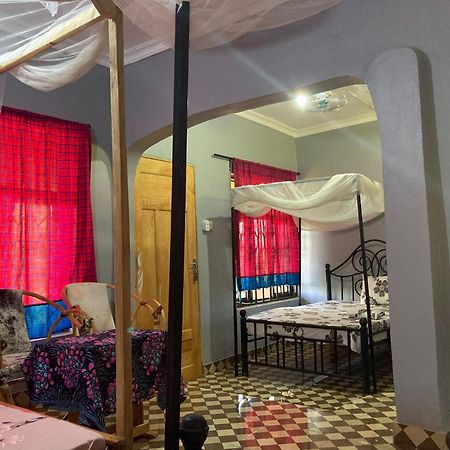 Lake Natron Maasai Guesthouse Mtowabaga Extérieur photo