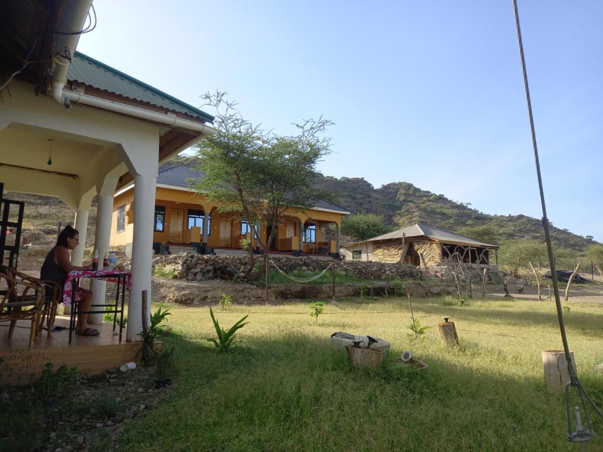 Lake Natron Maasai Guesthouse Mtowabaga Extérieur photo