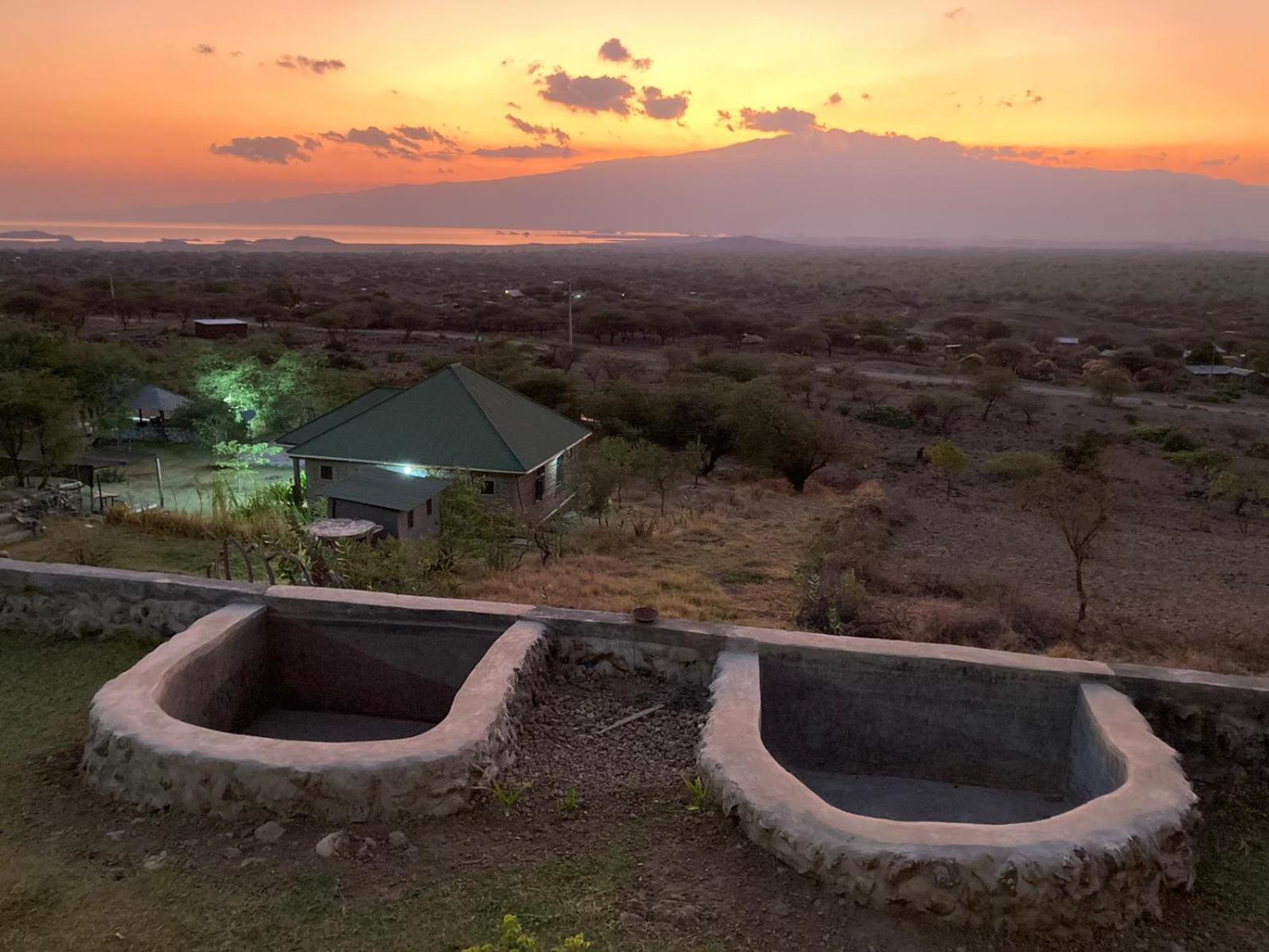 Lake Natron Maasai Guesthouse Mtowabaga Extérieur photo